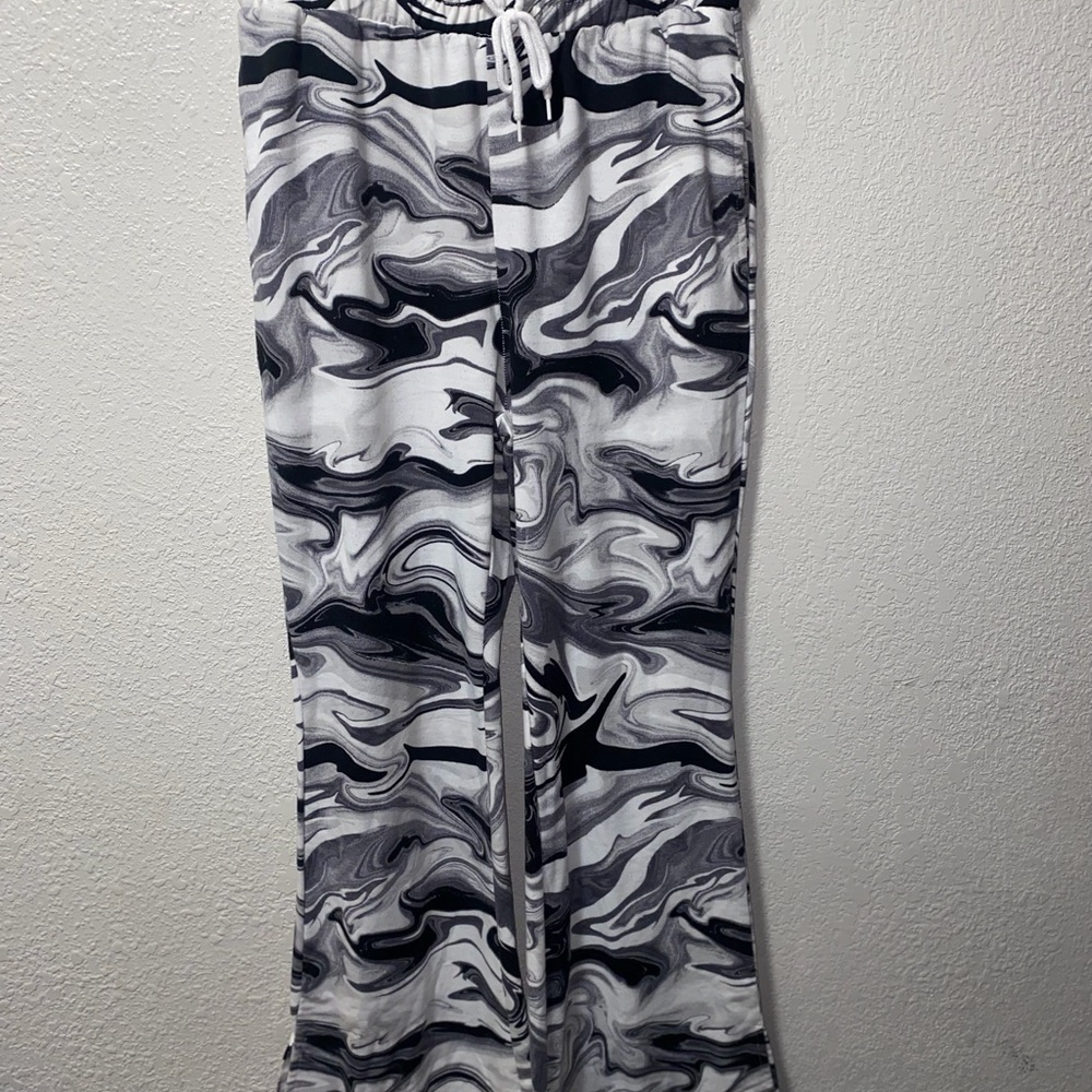 Refuge Black and White Swirl Pants